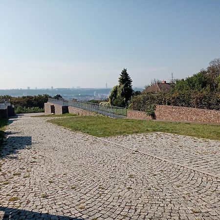 Apartman U Metra, 4 Hoste, Parking Free, Blizko O2 Arena Praga Exterior foto